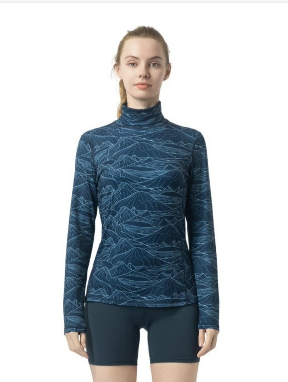 Women's slim fit turtleneck performance top